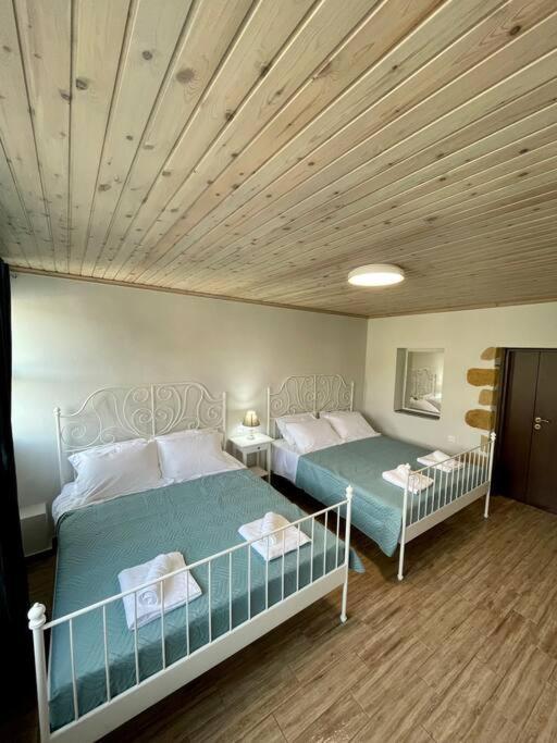 Villa Eftychia Serene Getaway With Hot Tub In A Quiet Location Kíssamos Exterior foto